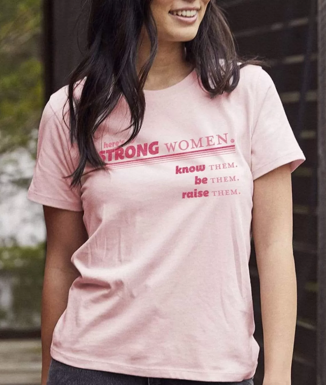 Cheap Women'S Ridiculously Soft Go-To Graphic Tee | Here'S To Strong Women Women T-Shirts