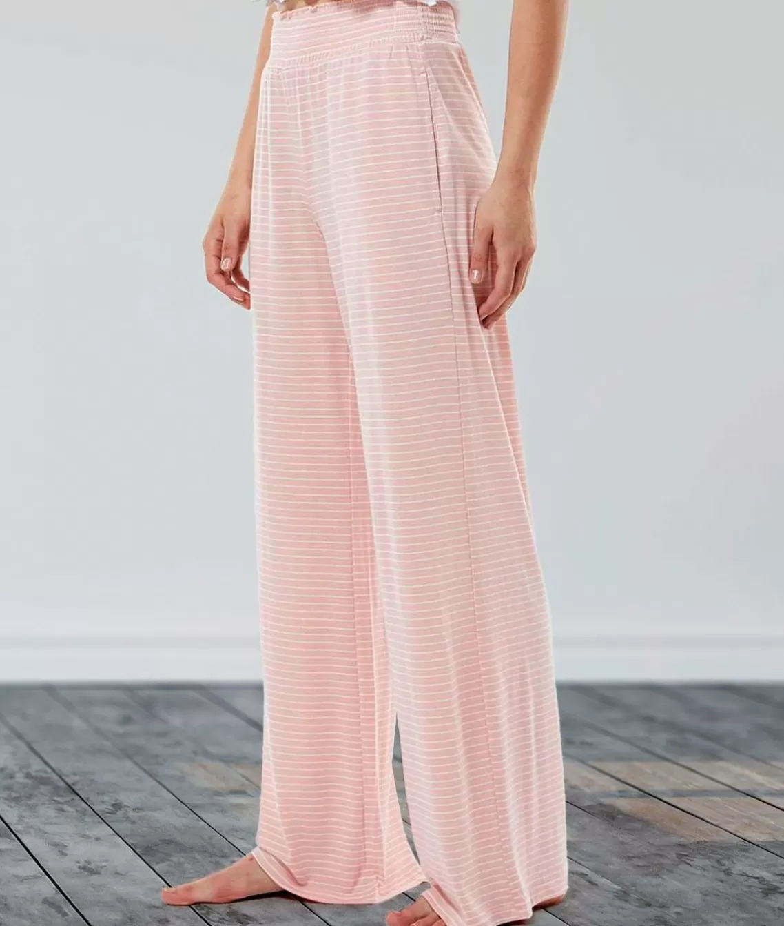 Sale Women'S Ridiculously Soft Shirred Wide Leg Fine Line Striped Lounge Pants Women Bottoms Skirts & Dresses